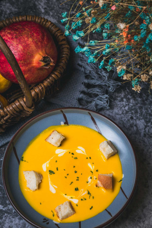 Rezept für Kürbissuppe mit Kokosmilch & Orangensaft